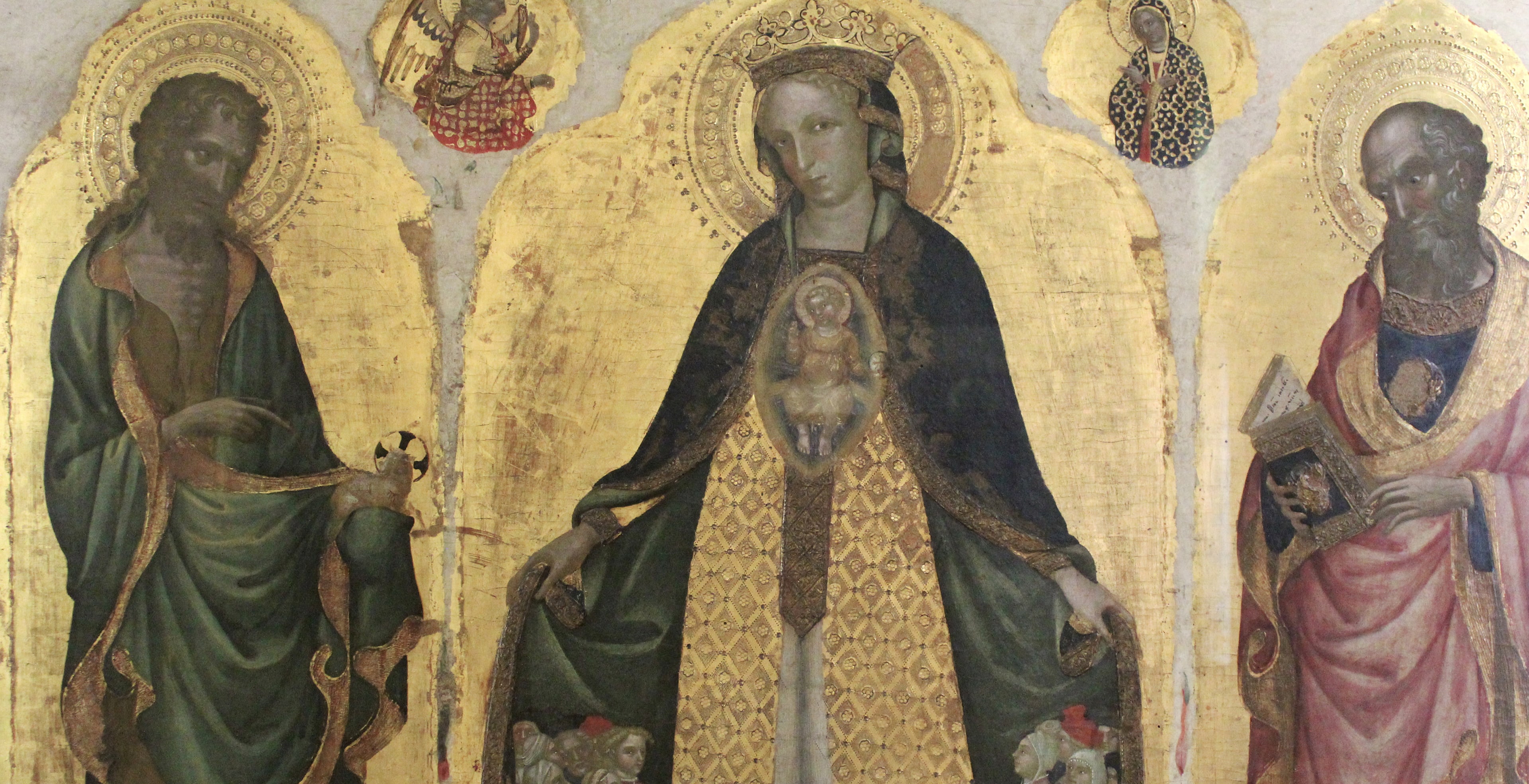 Madonna della Misericordia, i aanti Giovanni Battista e Giovanni Evangelista, Annunciazione